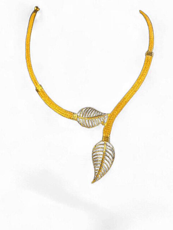 Triveni Leaf Grace Necklace - Thumbnail 3
