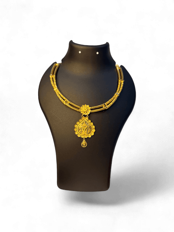 Devanshi Floral Pendant Necklace - Thumbnail 3