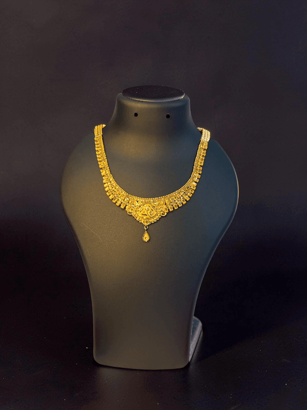 Kanak Lata Pendant Necklace - Thumbnail 2