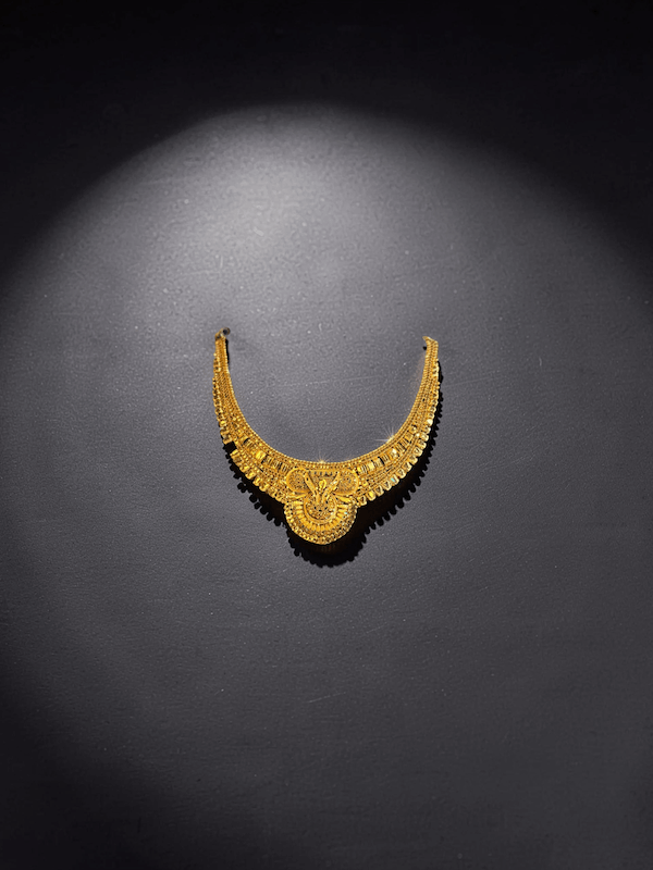 Aarvika Temple Crest Necklace - Thumbnail 2